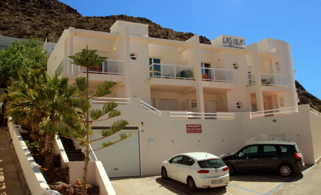 Estudios y Habitaciones Las Olas